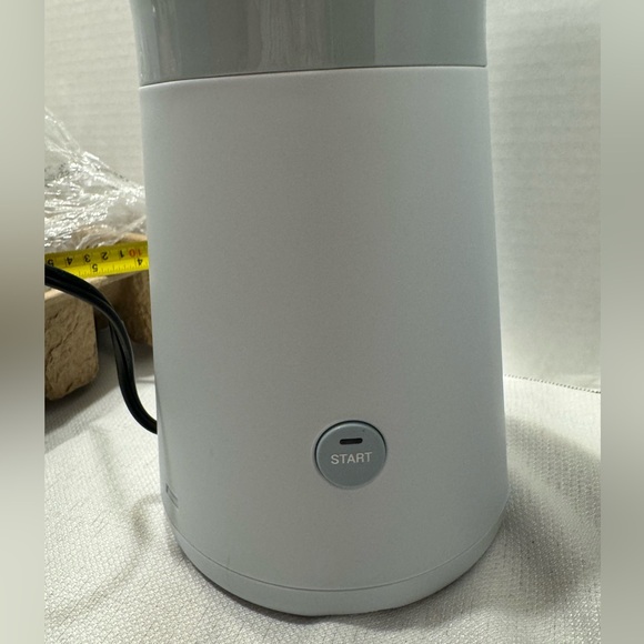 New/Open Box Mr. Coffee Single Serve Ice Coffeemaker, White - Picture 15 of 16